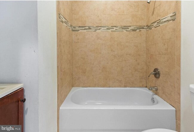 Building Photo - 1724 W Norris St