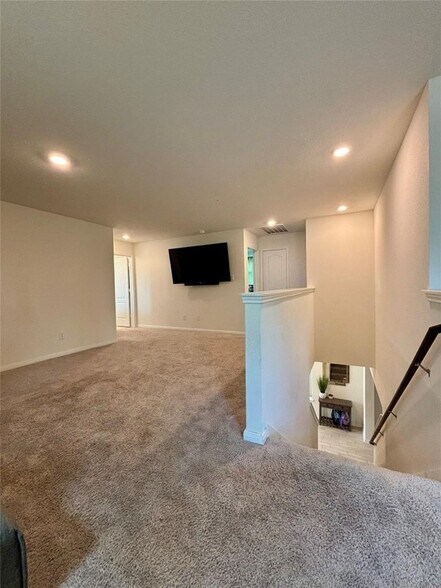 Building Photo - 734 Hardwood Grv Ct