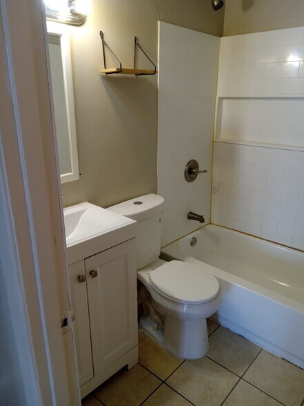 Building Photo - 1309 Bolo Ct