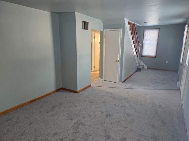 Building Photo - VIDEOTOUR: 3-Bedroom Country home with Garage and more! PETS WELCOME