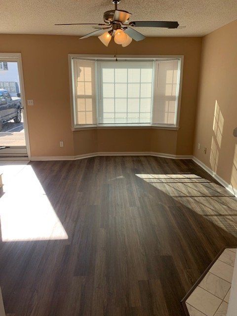 Building Photo - 3800 Sterling Pointe Dr