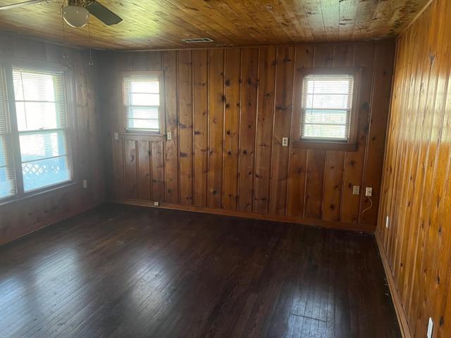 Building Photo - 307 Copperhead Rd