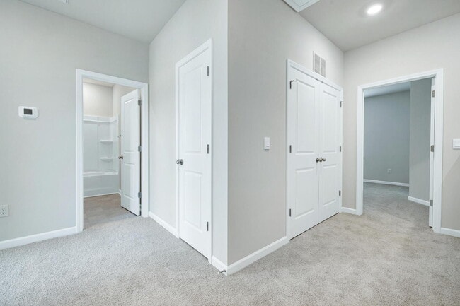 Building Photo - 2229 Horton Pk Dr