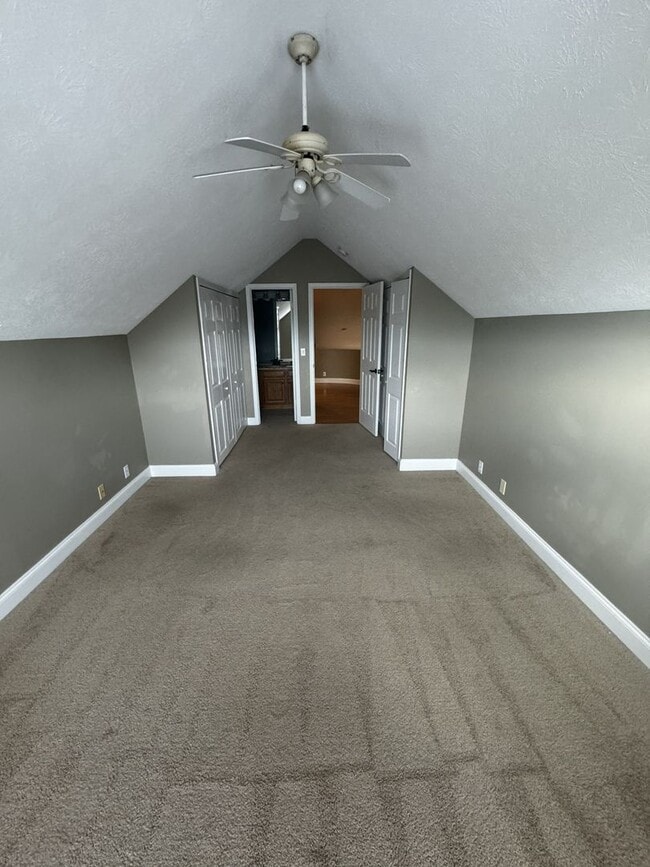 Building Photo - Spacious Duplex in Rockingham County