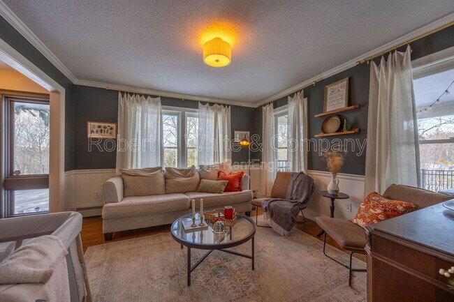 Building Photo - 27 Saw Mill Rd