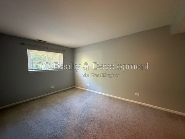 Building Photo - 2250 Abbeywood Dr