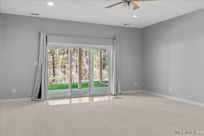 Building Photo - 164 Sandy Cove Dr