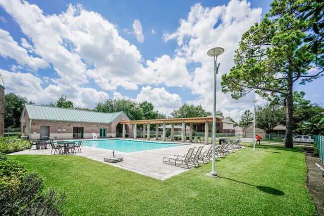 Building Photo - Beautiful 3-Bedroom Home in Houston, TX