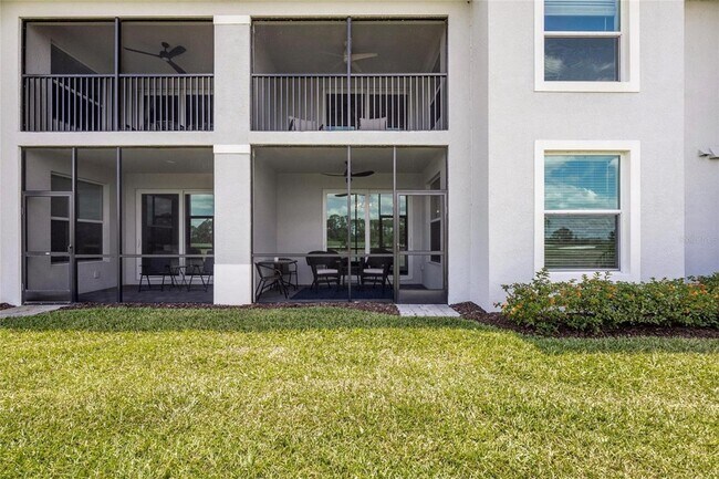 Building Photo - 12470 Wellen Golf St