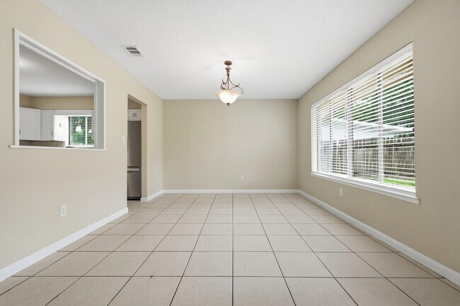 Building Photo - 644 Caribbean Way