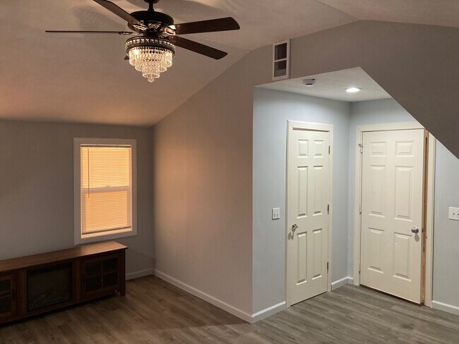 Building Photo - 4555 Cider Wood Dr NW