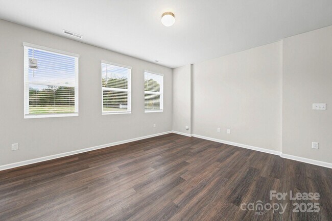 Building Photo - 133 Pumice Dr