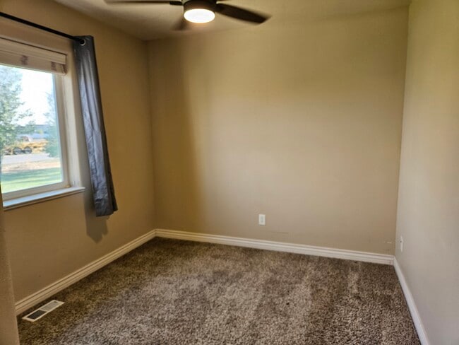 Building Photo - 4007 E 66 N