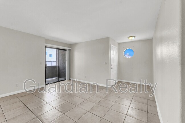 Building Photo - 2974 Juniper Hills Blvd