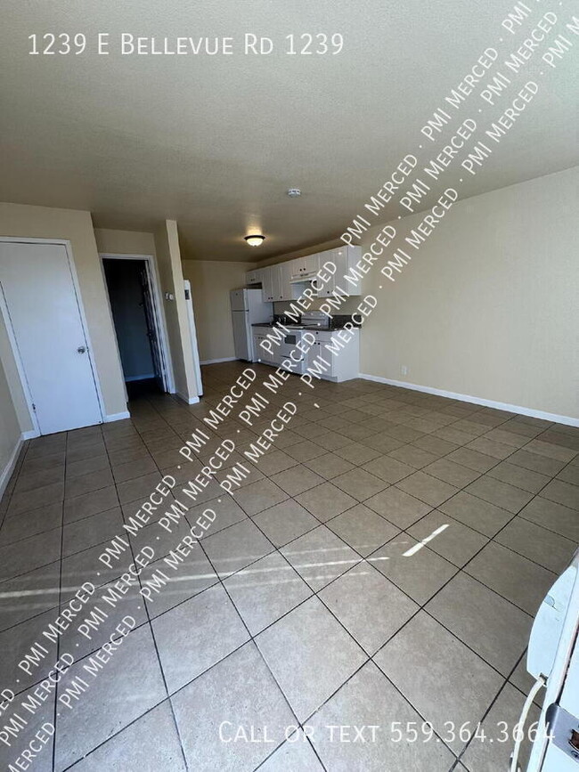 Building Photo - Charming Studio Apartment in Atwater – Con...