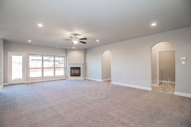 Building Photo - 1810 Quail Hollow
