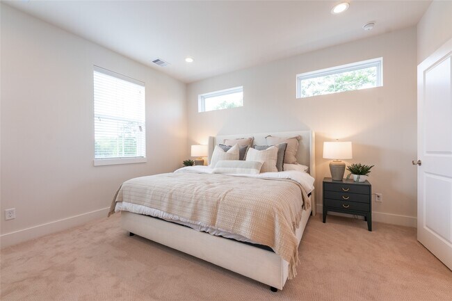 Building Photo - 5502 Wheatley St