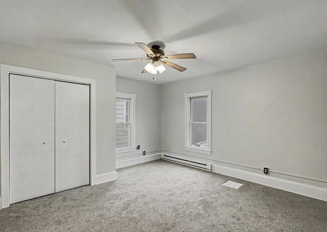 Building Photo - Bright 2 Bedroom, 1 Bath Home in Windsor, Pa!