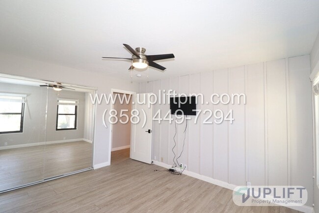 Building Photo - 4721 Meadowridge Rd