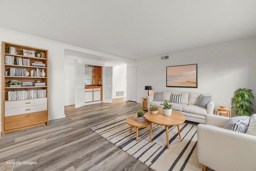 Building Photo - 32023 Wallington Ct