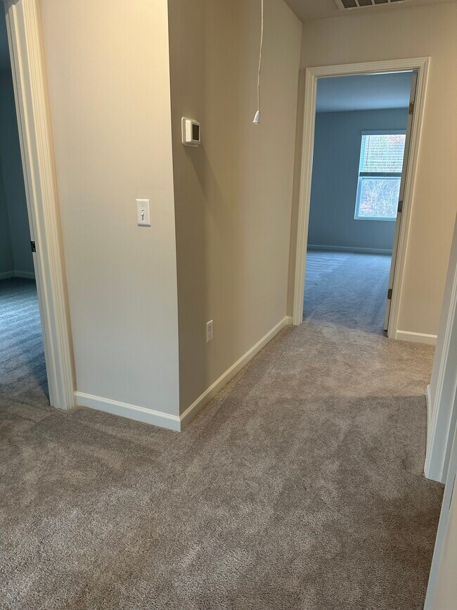 Building Photo - 2252 Robert Gwynne Dr