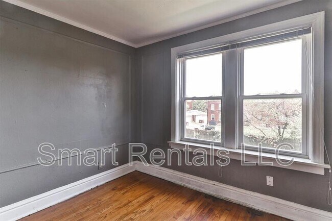 Building Photo - 3805 Keokuk St