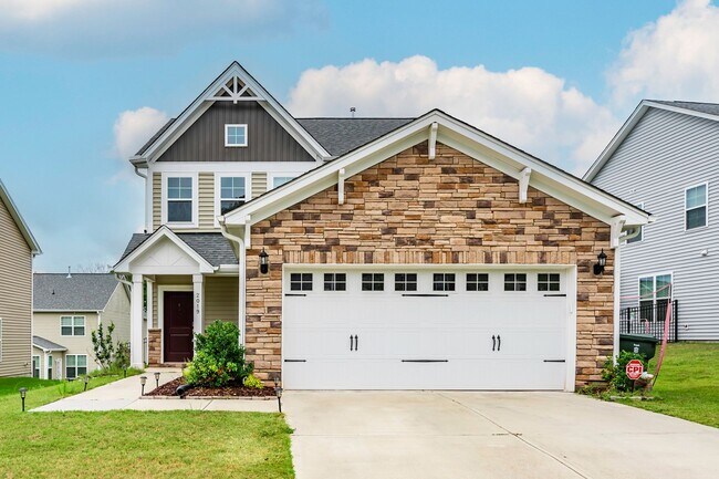Primary Photo - Beautiful 3 bed, 2.5 bath with garage and ...