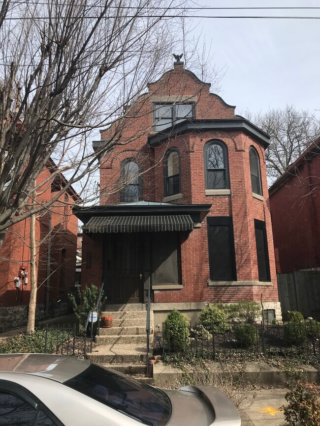Building Photo - 1037 Garvin Pl