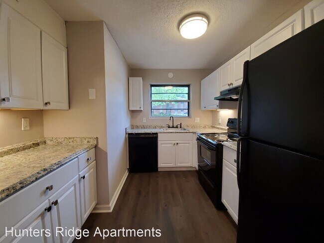 Building Photo - 2 br, 1.5 bath House - 2320 Colony Drive SW