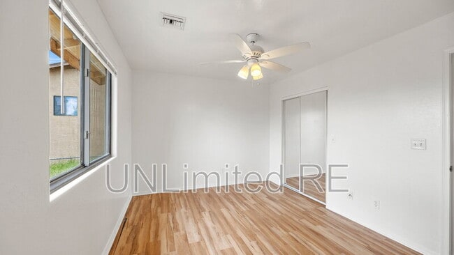 Building Photo - 6145 N Old McDonald Dr