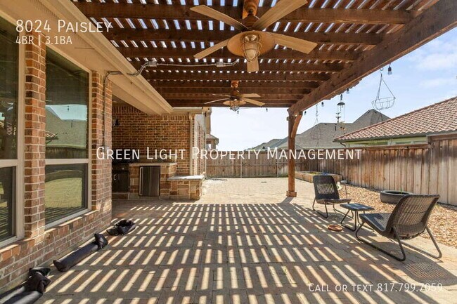 Building Photo - 8024 Paisley-