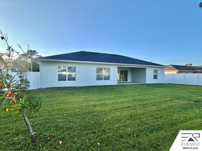 Building Photo - 17 Prestwick Ln