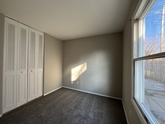 Building Photo - 33 Sonora Dr