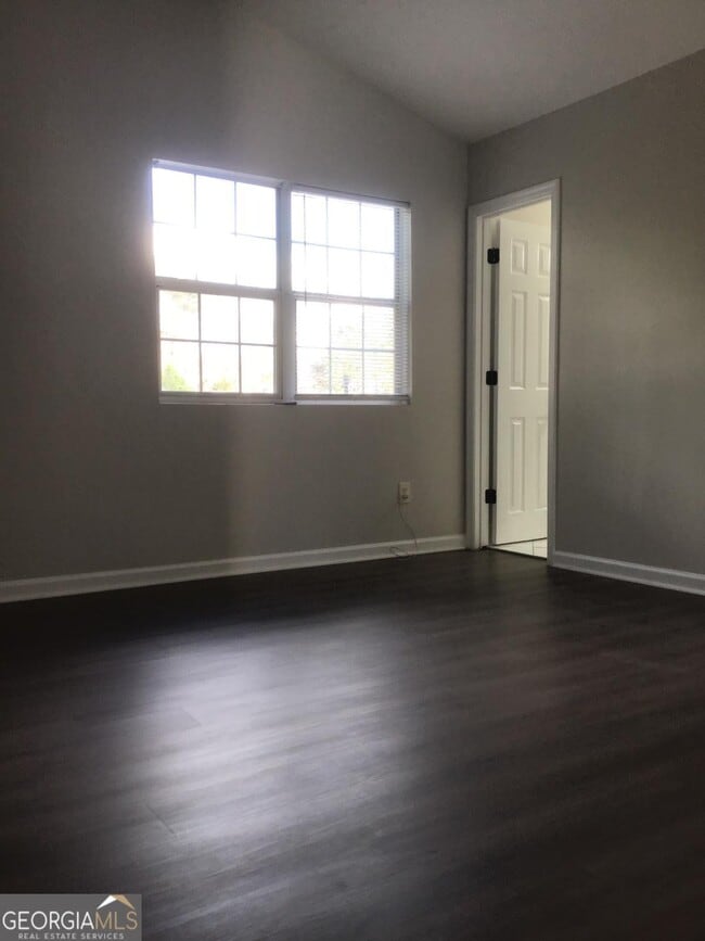 Building Photo - 6345 Peppermill Ln