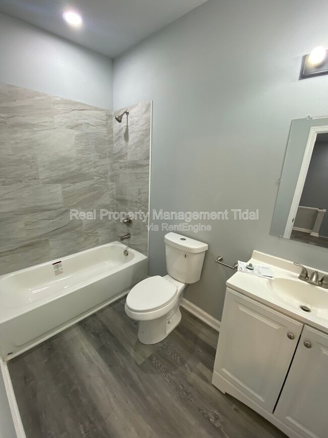 Building Photo - 22 Riverview Ave