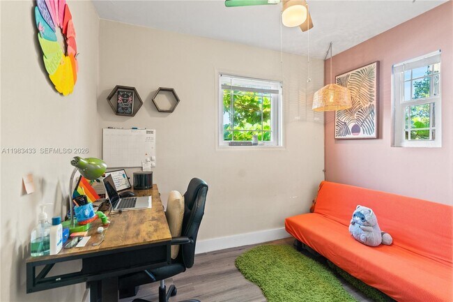 Building Photo - 2447 Wilson St