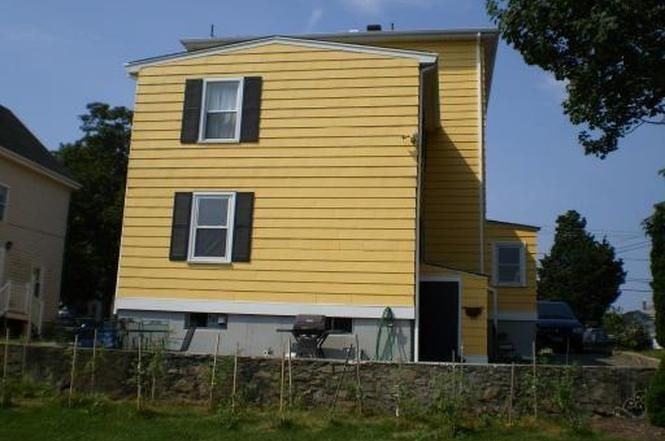 Building Photo - 12 Third School St