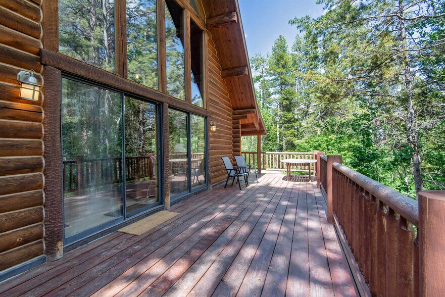 Building Photo - 7204 Pine Tree Rd