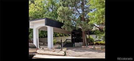 Building Photo - 2375 S Linden Ct