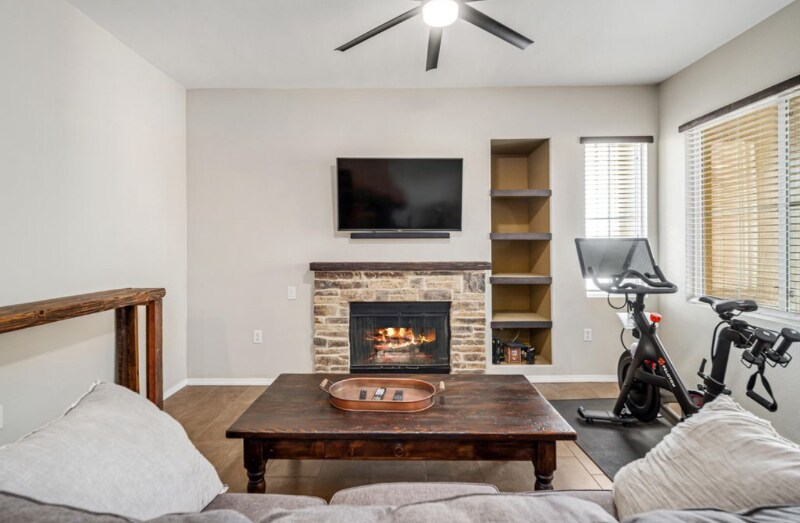 Building Photo - 17945 Lost Canyon Rd