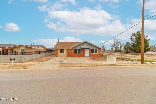 Building Photo - 8620 Campana Ct