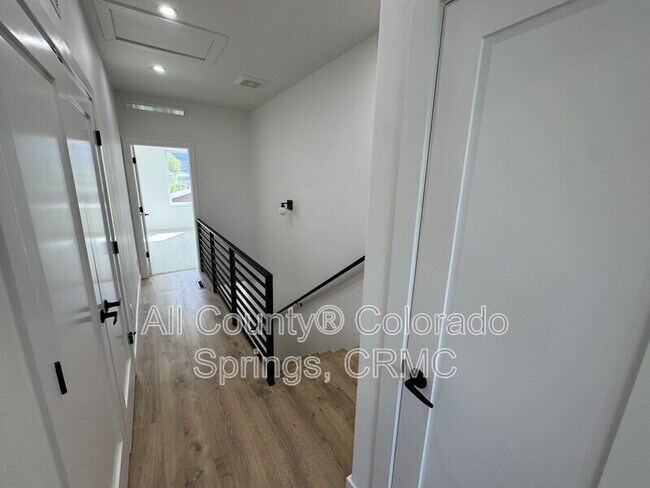 Building Photo - 2512 W Bijou St