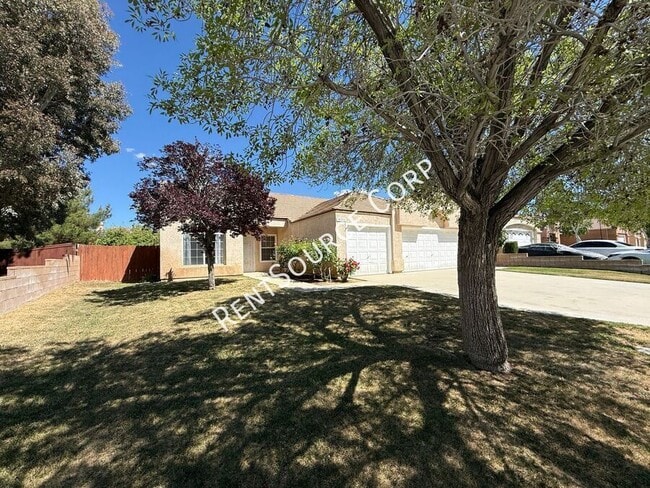 Building Photo - 38758 Almador Ct