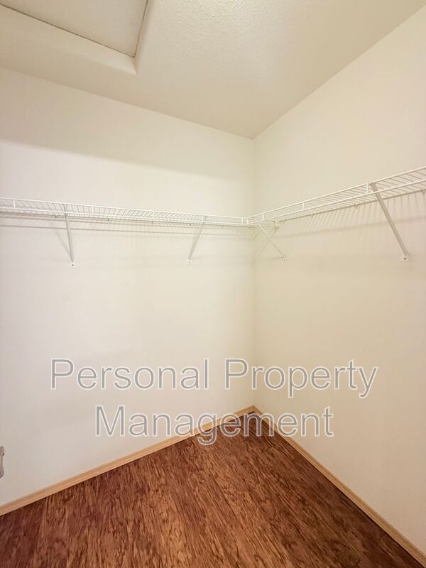 Building Photo - 5602 NE 64th Street