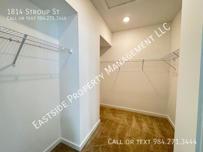 Building Photo - 1814 Stroup St