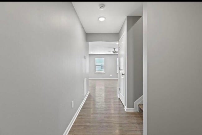 Building Photo - 301 Krauss Dr