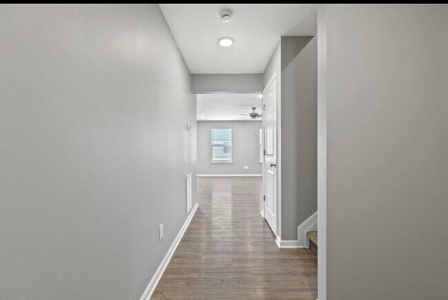 Building Photo - 6056 Arbor Wds Wy