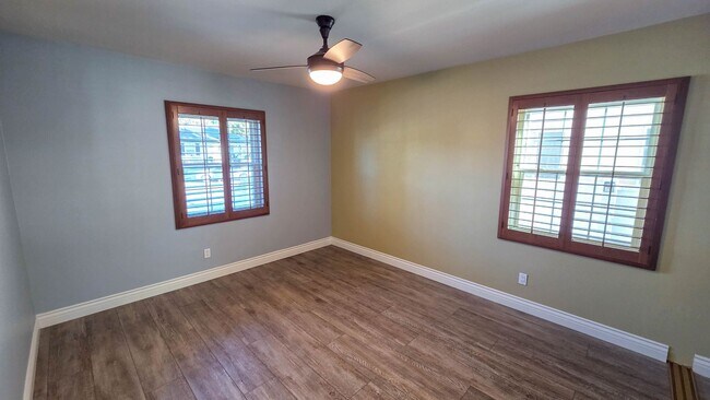 Building Photo - 16129 Sunny Ct