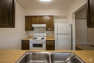 Building Photo - 512 E Monroe Dr