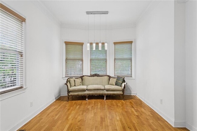 Building Photo - 649 Peeples St SW